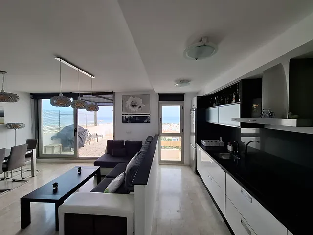 PISO CON VISTAS AL MAR Finca 141
