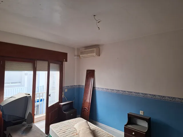 Edificio con dos viviendas en calle principal Finca116
