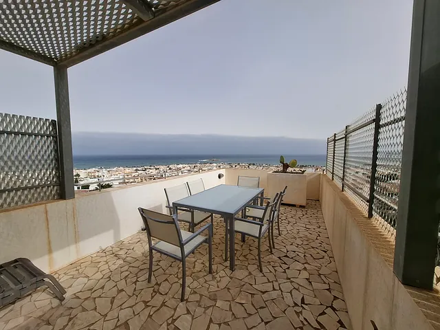 PISO CON VISTAS AL MAR Finca 141